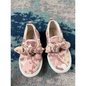 Old Navy Girls Camo Shoes Size 8